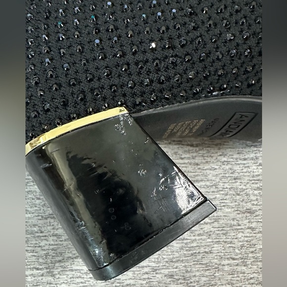 Elegant Black Ankle Boots - Picture 6 of 6